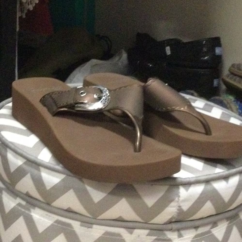 Brighton Dove Bronze Sandals